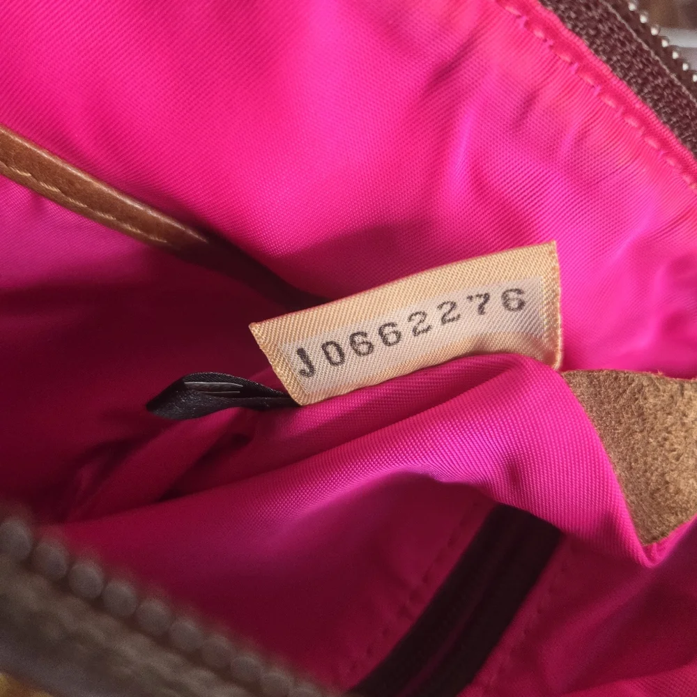 Vintage Dooney & Bourke Nylon North/South Crossbody - Picture 10 of 11